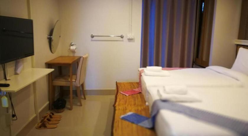 Thousand-Ten Thousand Hotel Bangkok Eksteriør bilde